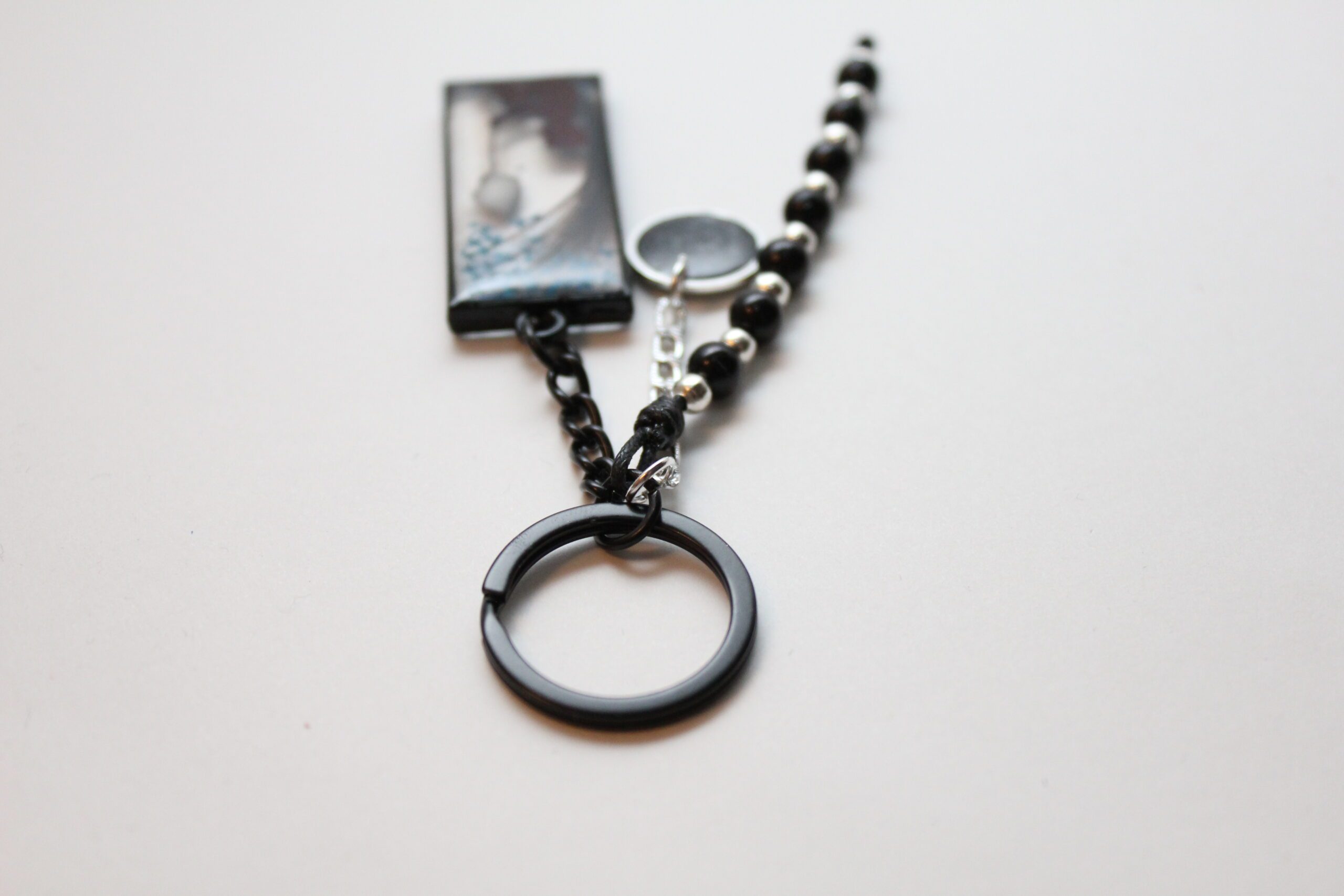 Llavero diente de leche y cabello - Imagen 2